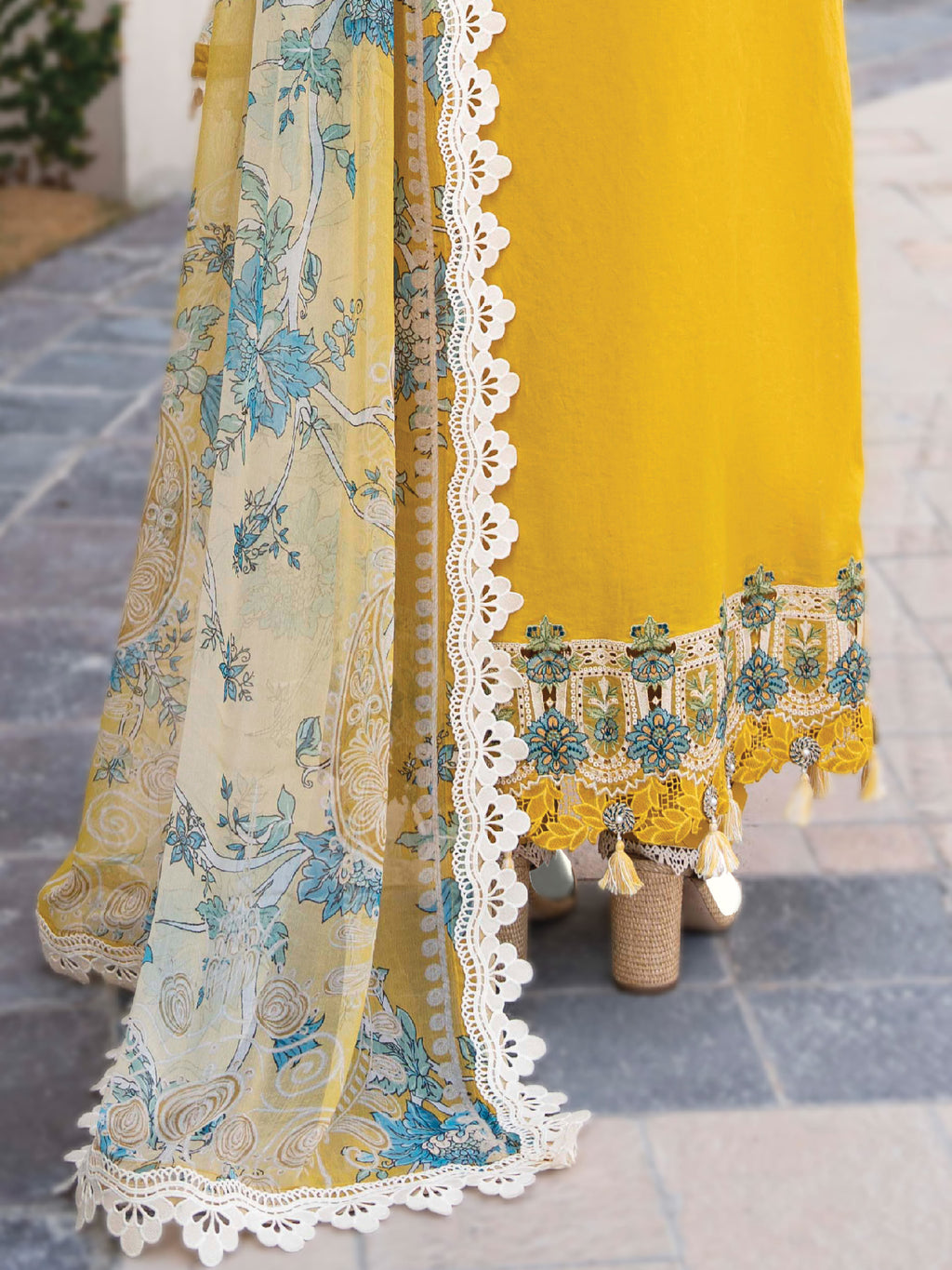 Pale Sun | Unstitched