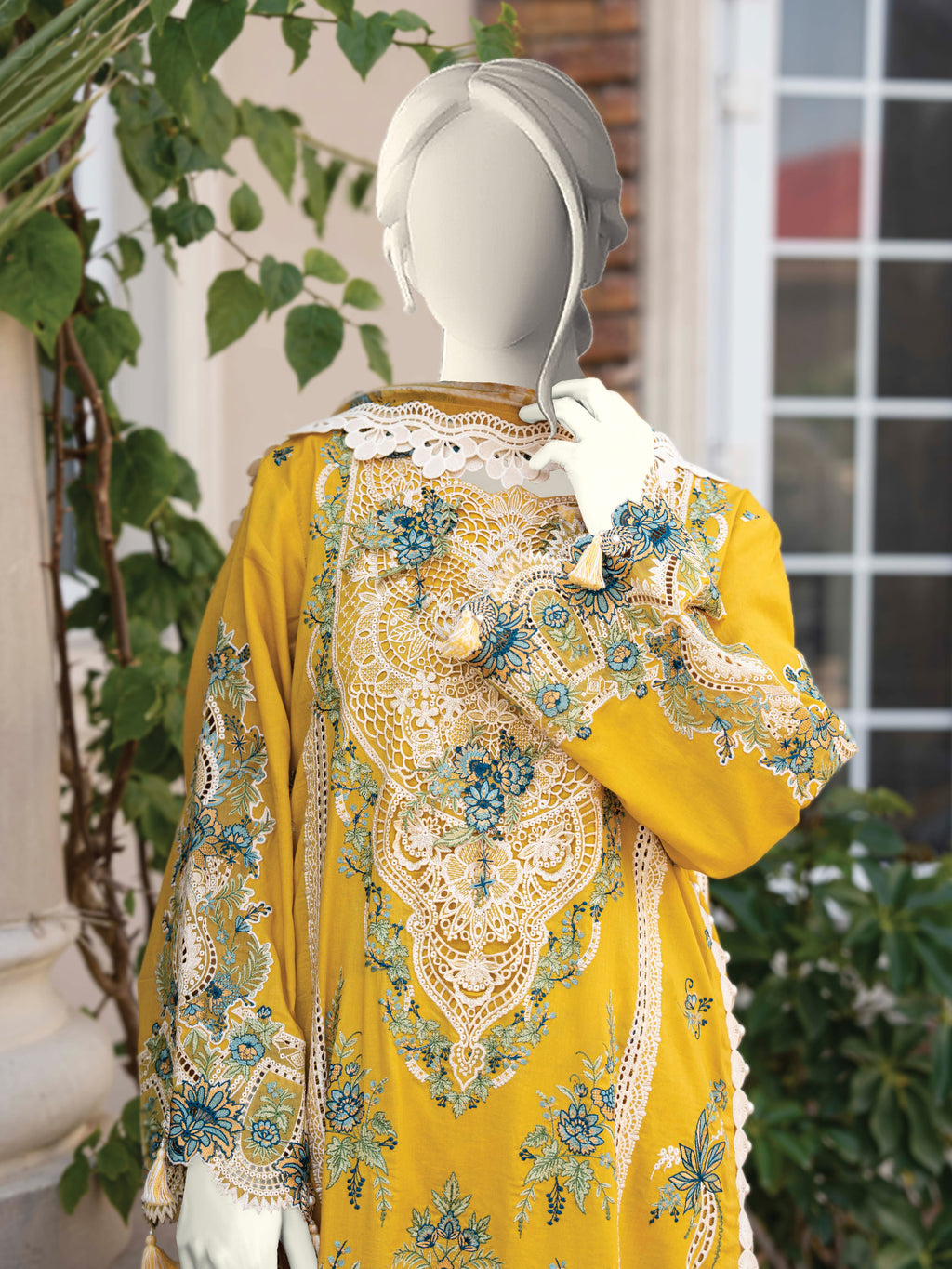 Pale Sun | Unstitched