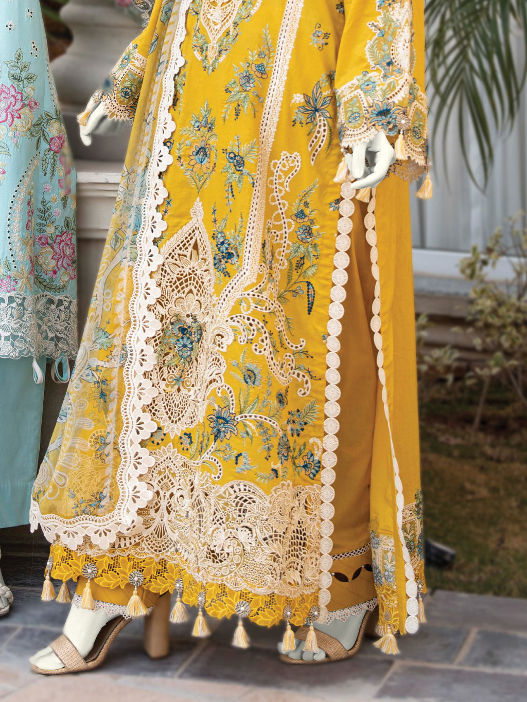 Pale Sun | Unstitched